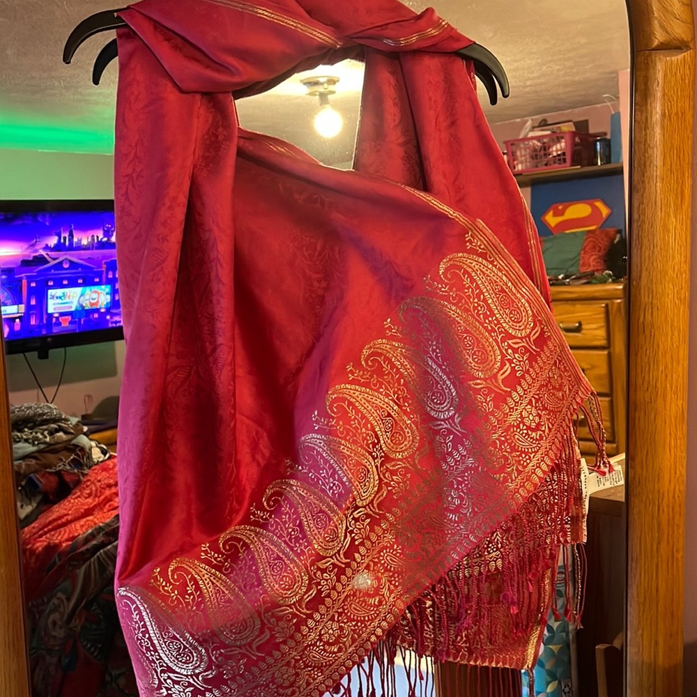 Beautiful pink scarf “Banana Republic”